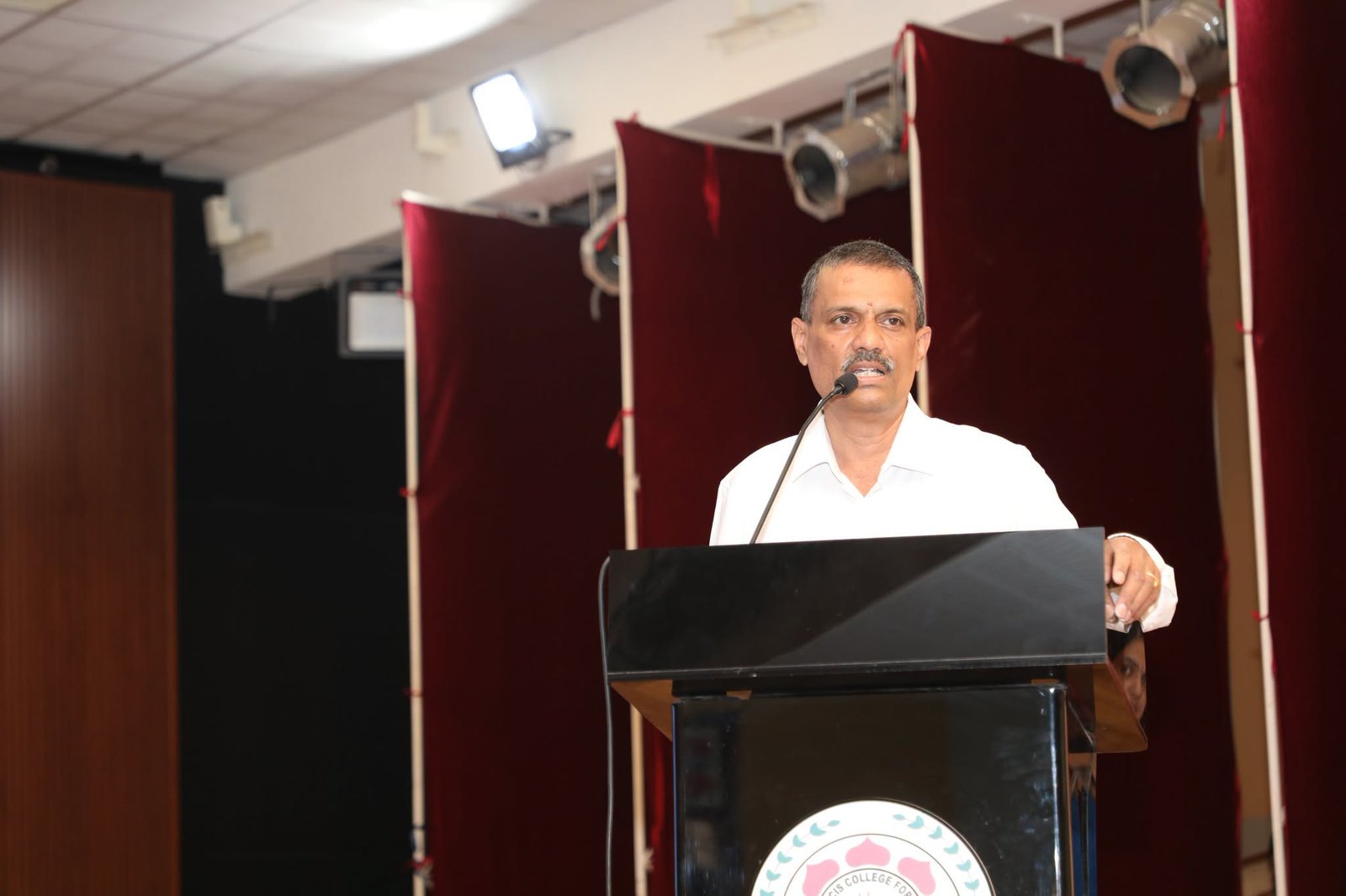 The Department of Commerce and the COFEE Club organised a “Project Blueprint Workshop on Crafting Objectives, Drafting Questionnaire and Adapting Robust Methodology for Academic Projects."